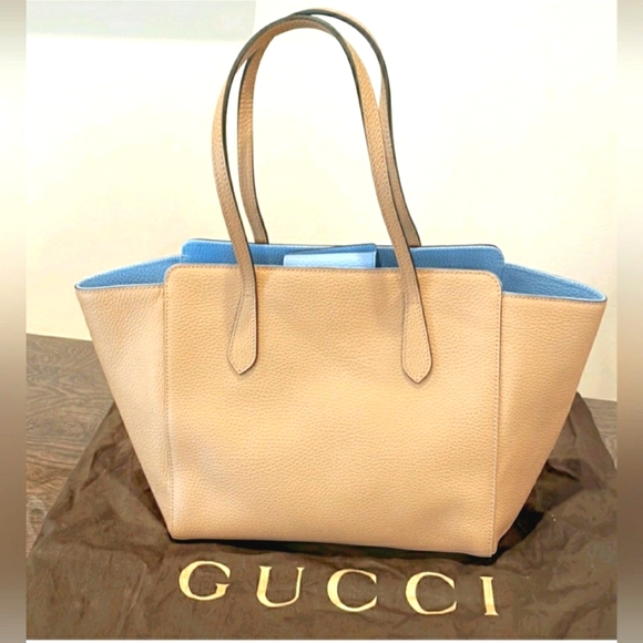 💖💖 ➡️➡️ Gucci Leather Medium Swing Tote Bag with Hang Tag and Foil Monogram - Picture 3 of 14